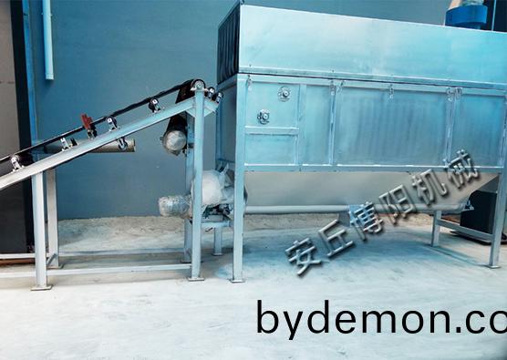 粉体自动拆包机无尘卸料的原因？