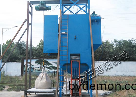 博阳机械吨袋拆袋机有哪些功用？