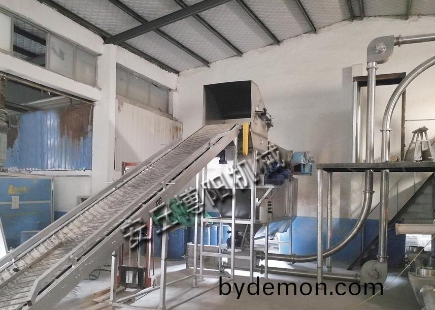 钛白粉自动拆包投料设备出现的意义？