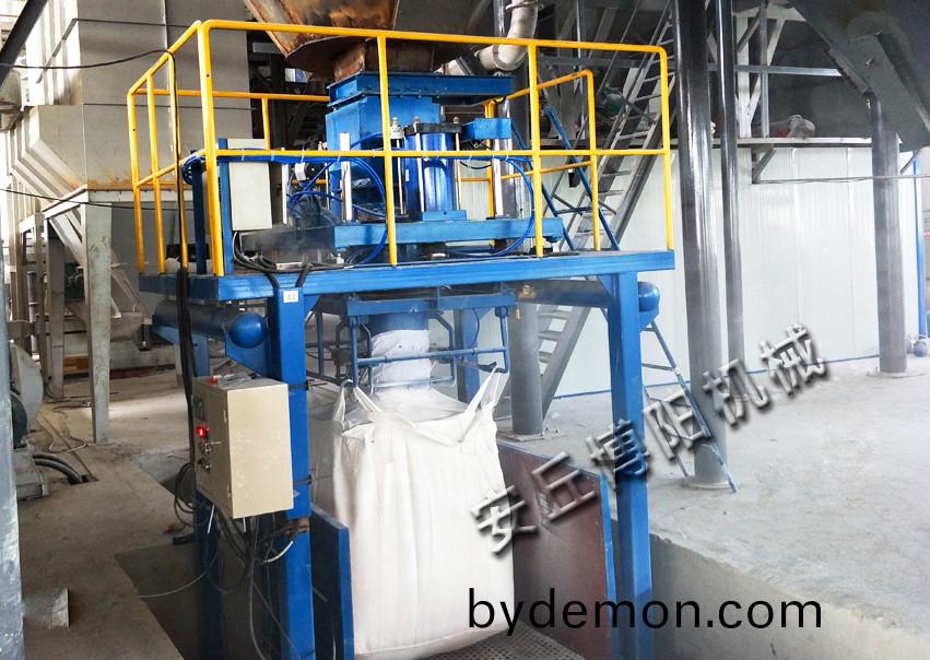 为什么越来越多的工厂选择吨袋包装机呢?