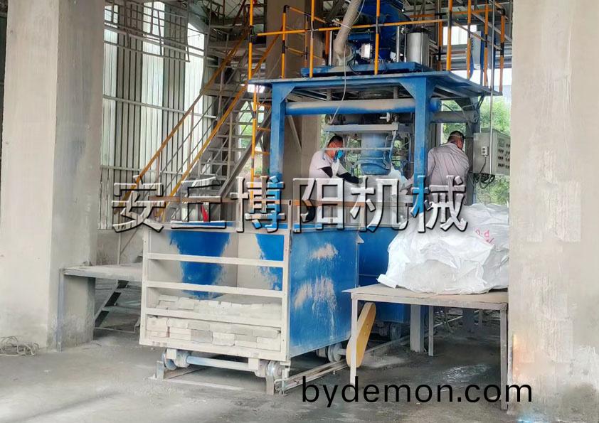 安丘博阳机械重钙粉吨袋包装机技术特点你了解吗？
