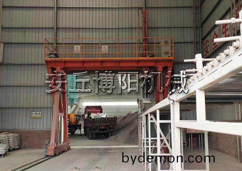 饲料原料全自动装车机的运行原理是什么？