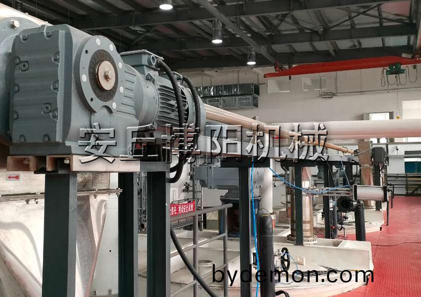 无机盐管链输送机的工作原理和特点是什么呢？