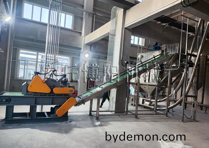 石墨粉自动拆包机的工作流程和产品优势是什么？